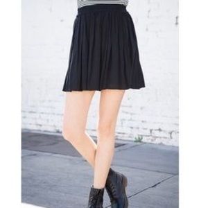 BRANDY MELVILLE SKIRT